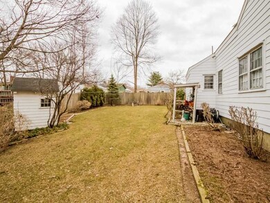 110 Rogers Ave, Barrington, RI 02806 - photo 6
