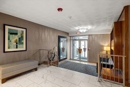 Hammond Park Condominiums unit 307, Chestnut Hill, MA 02467 - photo 2