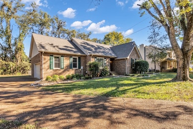 2560 Choctaw Trace, Murfreesboro, TN 37129 - photo 3