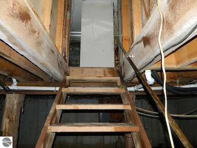 5375 W Deerfield Rd, Remus, MI 49340 - photo 5