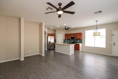 003-photo-living-room-4178934