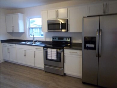 Kitchen with plenty of counter space for your holi