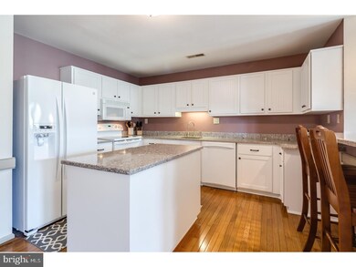 602 Radcliffe Ct unit 602, Newtown Square, PA 19073 - photo 5