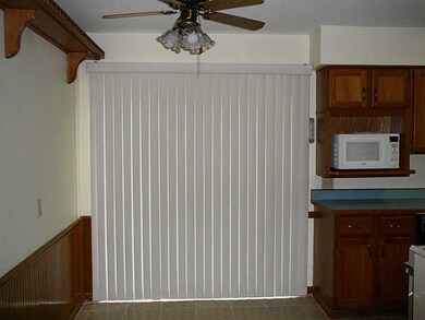 3046 W 25th St, Erie, PA 16506 - photo 6