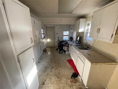 1937 N Parker Ave, Indianapolis, IN 46218 - photo 6