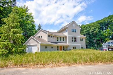 9435 Lakeview_Court, West Olive
