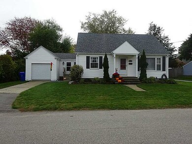 89 Catalpa Ave, Riverside, RI 02915 - photo 2