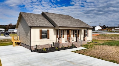 152 Demonbreum Cir, Shelbyville, TN 37160 - photo 2