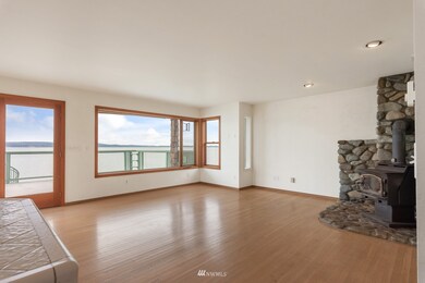 19118 Soundview Dr NW, Stanwood, WA 98292 - photo 5