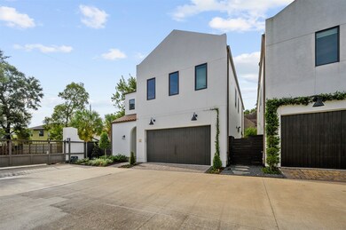 1703 Maravilla Dr, Houston, TX 77055 - photo 2