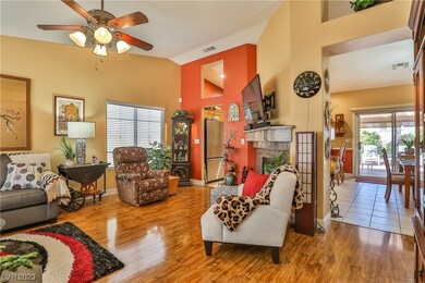 2675 Holy Cross Dr, Las Vegas, NV 89156 - photo 5