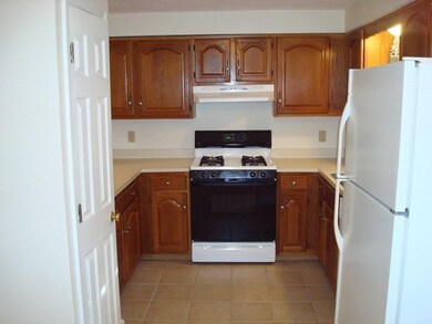 61 Old Meetinghouse Green, Norton, MA 02766 - photo 5