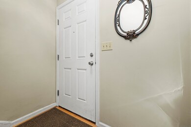 19 Hawthorne Dr unit 104, New London, CT 06320 - photo 7