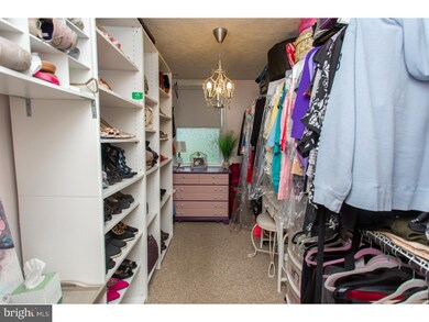 1163 Oakwood Dr, Glenolden, PA 19036 - photo 6