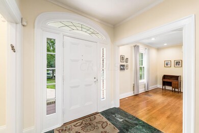 2409 Sherwood Rd, Columbus, OH 43209 - photo 5