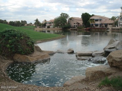 4 Fountain at entry to Peninsula