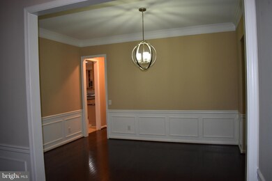 9605 Nuthatch Dr, Fairfax Station, VA 22039 - photo 2
