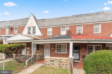 3928 Woodridge Rd, Baltimore, MD 21229 - photo 2