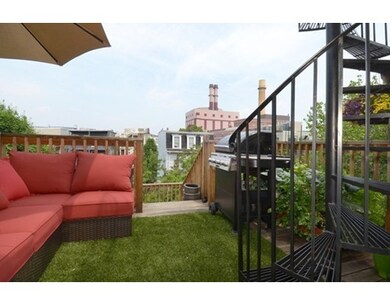 590 E 3rd St, Boston, MA 02127 - photo 2