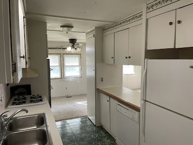 1101 Lakewood Rd, Elgin, IL 60123 - photo 6