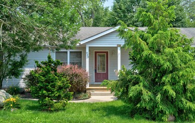 533 Coshocton Ave, Thornville, OH 43076 - photo 2