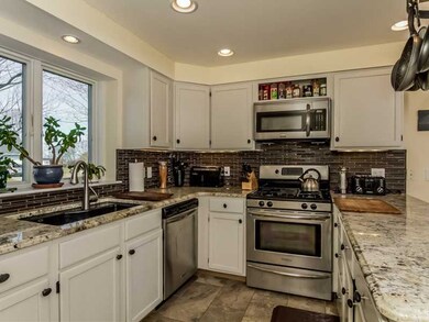 66 Gossets Turn Dr, Middletown, RI 02842 - photo 7