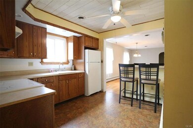 2930 W Greenleaf St, Allentown, PA 18104 - photo 4