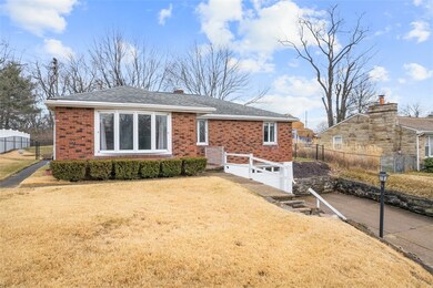 922 Wible Run Rd, Pittsburgh, PA 15209 - photo 2