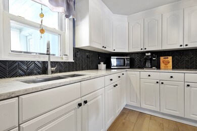 32 Landry St, Franklin, MA 02038 - photo 5