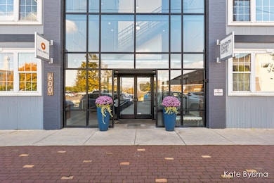 600 7th St. NW #205