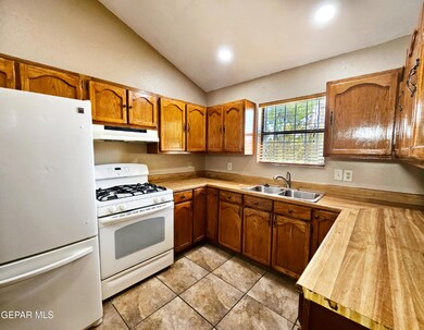 2821 Nations Ave, El Paso, TX 79930 - photo 5