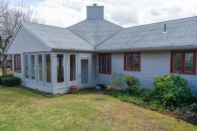 6 Baldwin Ln, Amherst, MA 01002 - photo 4