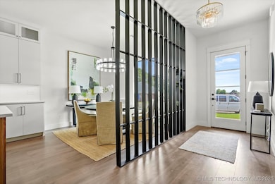 7923 E 26th Place, Tulsa, OK 74129 - photo 2