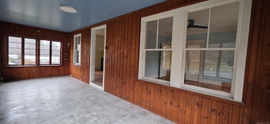 224 Pomfret St, Putnam, CT 06260 - photo 3