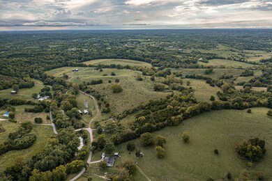 530 Brewers Mill Rd, Harrodsburg, KY 40330 - photo 2