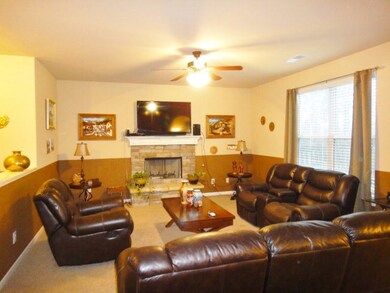 Family Room (1)
