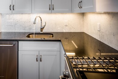 1191 E Putnam Ave unit 2, Riverside, CT 06878 - photo 5