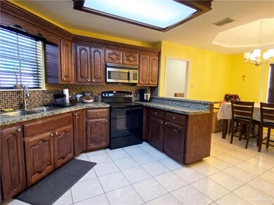 1010 E Buchanan Dr N, Pharr, TX 78577 - photo 5