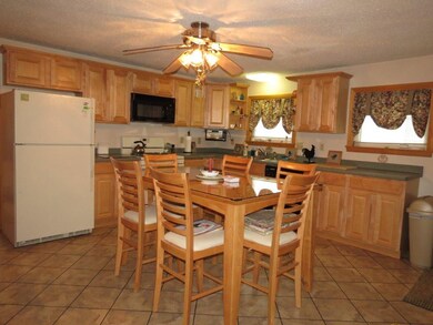 12 Grove St, Rochester, NH 03868 - photo 2