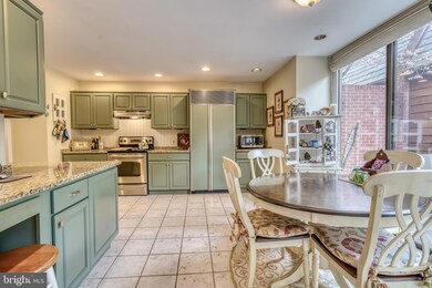 20 Malibu Ct, Towson, MD 21204 - photo 7