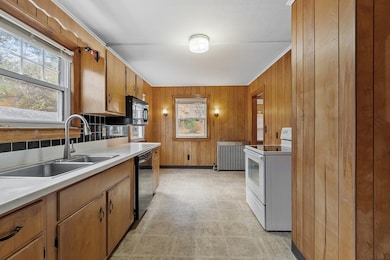 490 S Main St, Orange, MA 01364 - photo 5