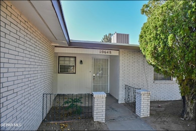 10648 Birthstone Dr, El Paso, TX 79935 - photo 4