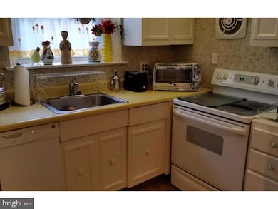 1425 W Wynnewood Rd, Ardmore, PA 19003 - photo 6