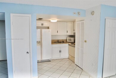 1250 Alton Rd unit 2C, Miami Beach, FL 33139 - photo 2