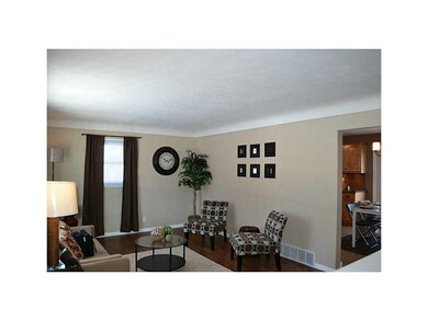 Living Room-L1.