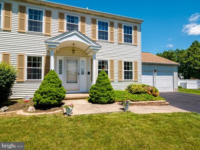 307 Hidden Spring Ln, Langhorne, PA 19047 - photo 4