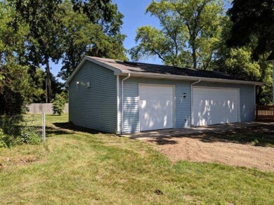 1043 N Hudson St SE, Lowell, MI 49331 - photo 7