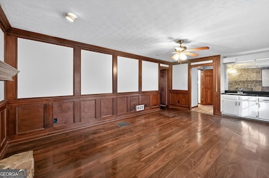 1378 Stoneleigh Hill Rd, Lithonia, GA 30058 - photo 5