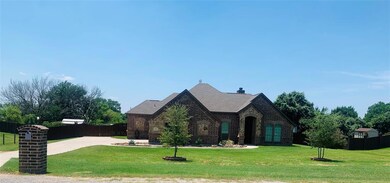 152 Mill Crossing Ln, Springtown, TX 76082 - photo 3