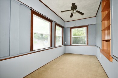 Front den/great office space (flex space0